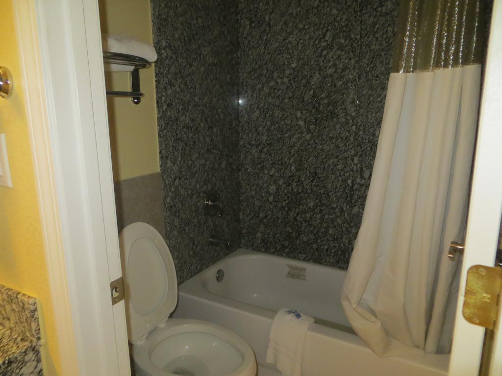 Hallmarc Inn Marion Kamer foto